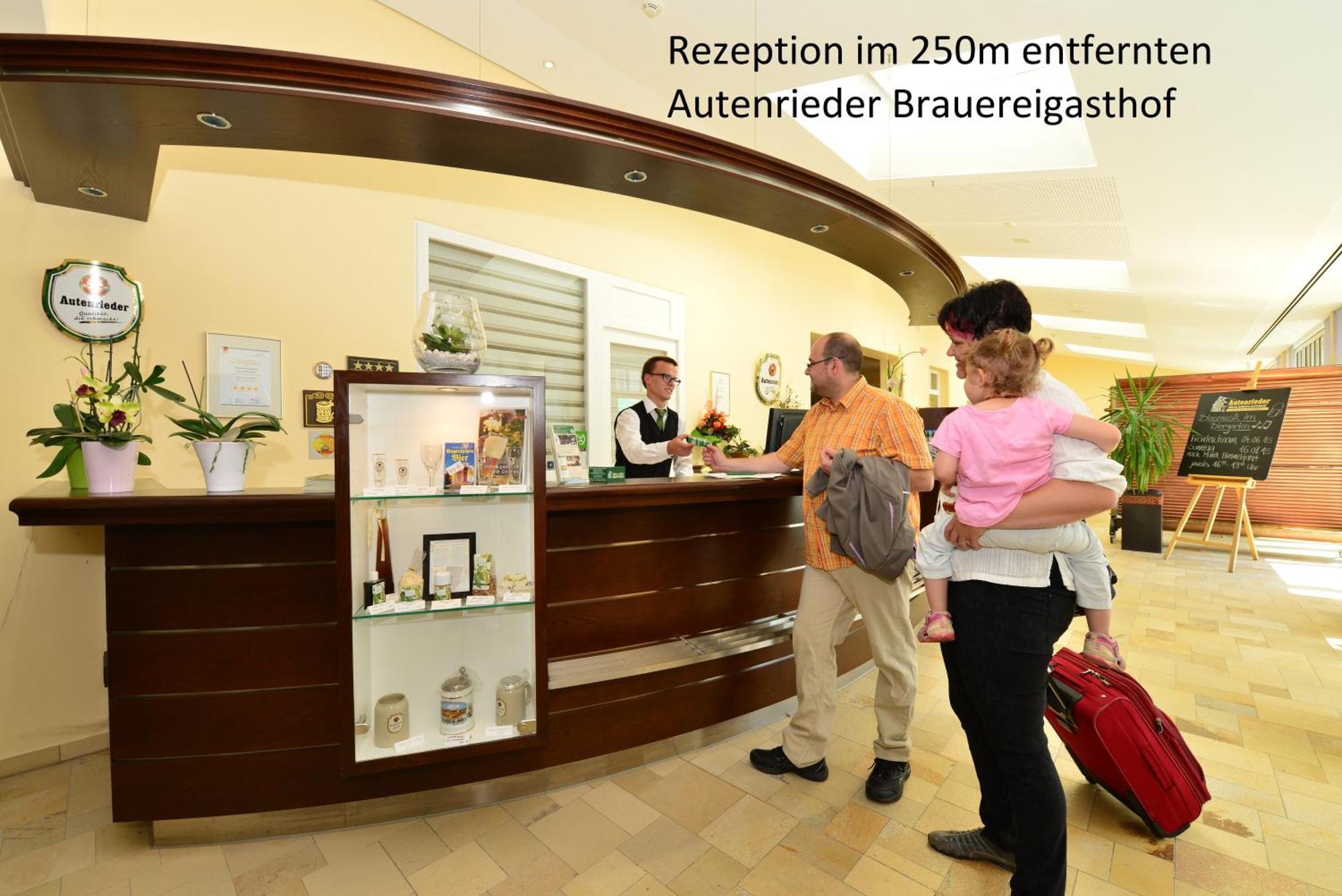 Autenrieder Gaestehaus Schlossbraeu Ichenhausen Ngoại thất bức ảnh