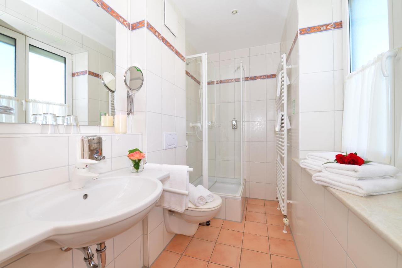 Autenrieder Gaestehaus Schlossbraeu Ichenhausen Ngoại thất bức ảnh