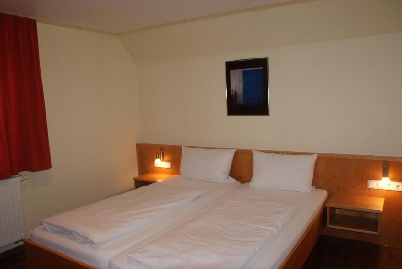 Autenrieder Gaestehaus Schlossbraeu Ichenhausen Ngoại thất bức ảnh