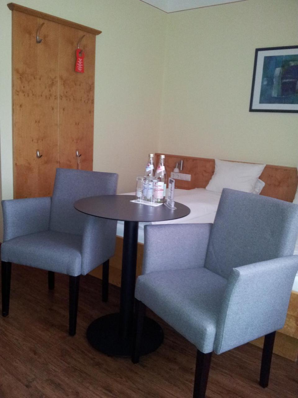 Autenrieder Gaestehaus Schlossbraeu Ichenhausen Ngoại thất bức ảnh